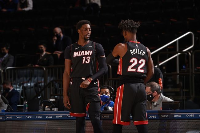 边后卫套上 边后卫套上