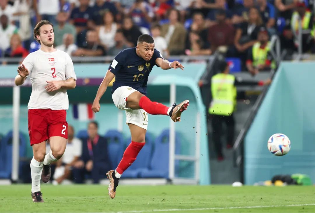 被无声地侵 被无声地侵