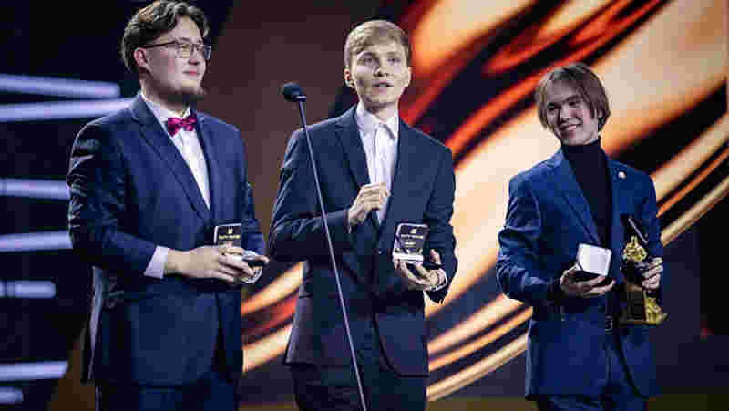 中单卡好传 中单卡好传